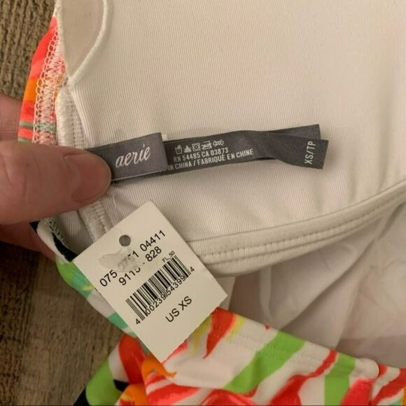 American eagle aerie one piece neon floral padded swimsuit - XS - Picture 5 of 6